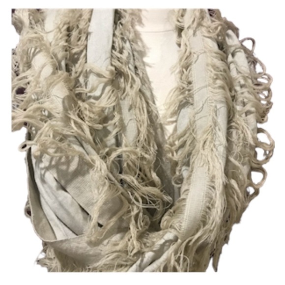 Nordstrom Women Scarf Size OS Tan Tarnish Fringe Thread Cream Ivory Neutral - Picture 1 of 13